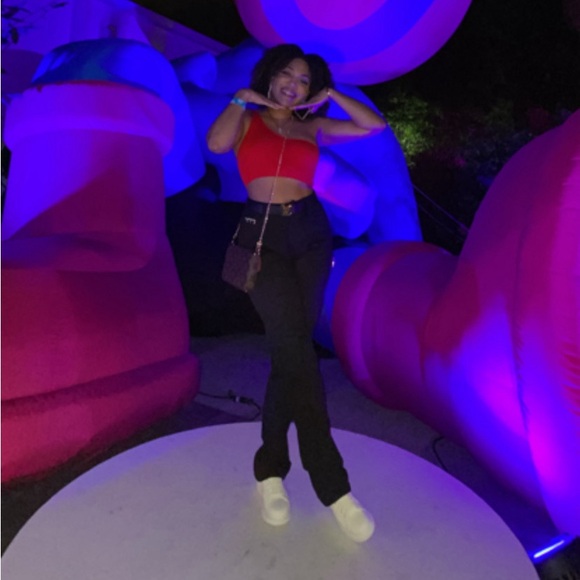 Personal Luxury Assistant - Picture 12 of 12